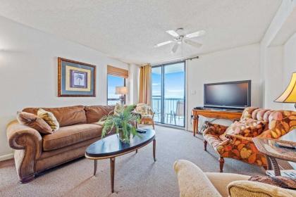 Waterpointe II 801 - Corner unit with a whirlpool tub and indoor and outdoor pool - image 1